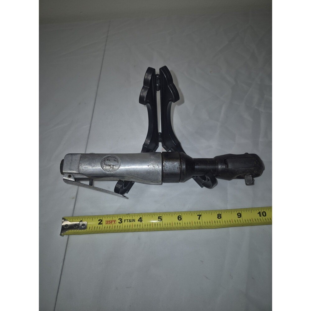 Central Pneumatic 3/8" Drive Heavy Pneumatic Air ratchet Wrench, UNTESTED